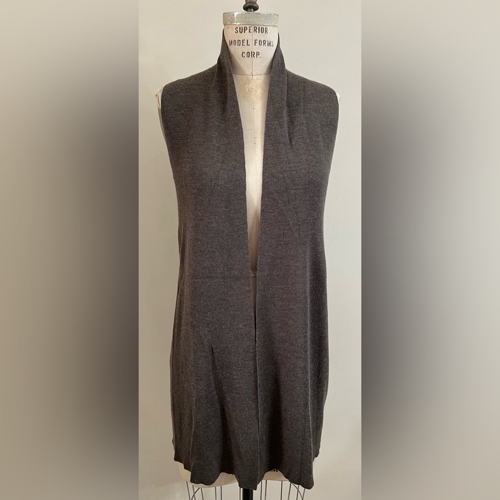 Nanette Lepore Merino Wool Blend Side Zipper Vents Sweater Vest Brown Size Med.